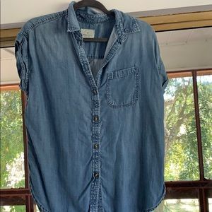 Women’s American eagle soft denim button up